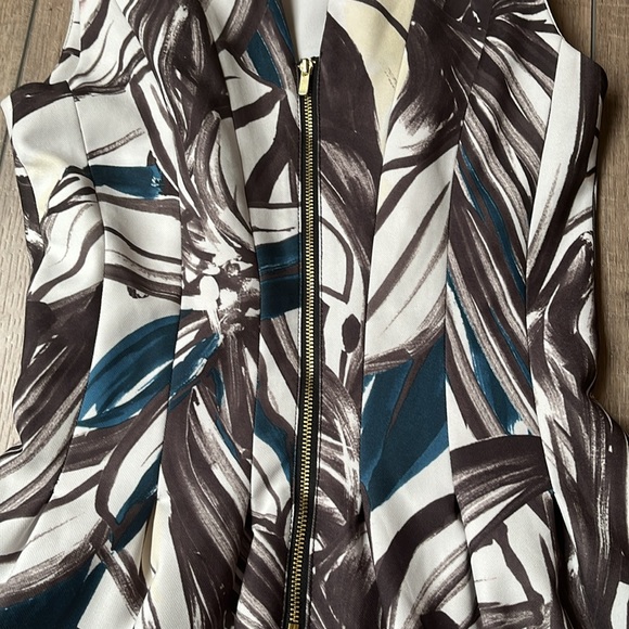 H&M Fit & Flare Abstract-Print Dress w/ Pockets - Picture 3 of 6
